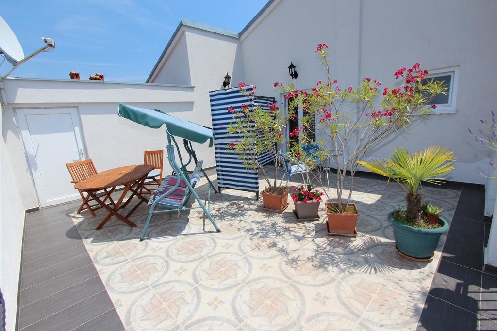 Rooms And Apartments Sally Ρόβινι Εξωτερικό φωτογραφία