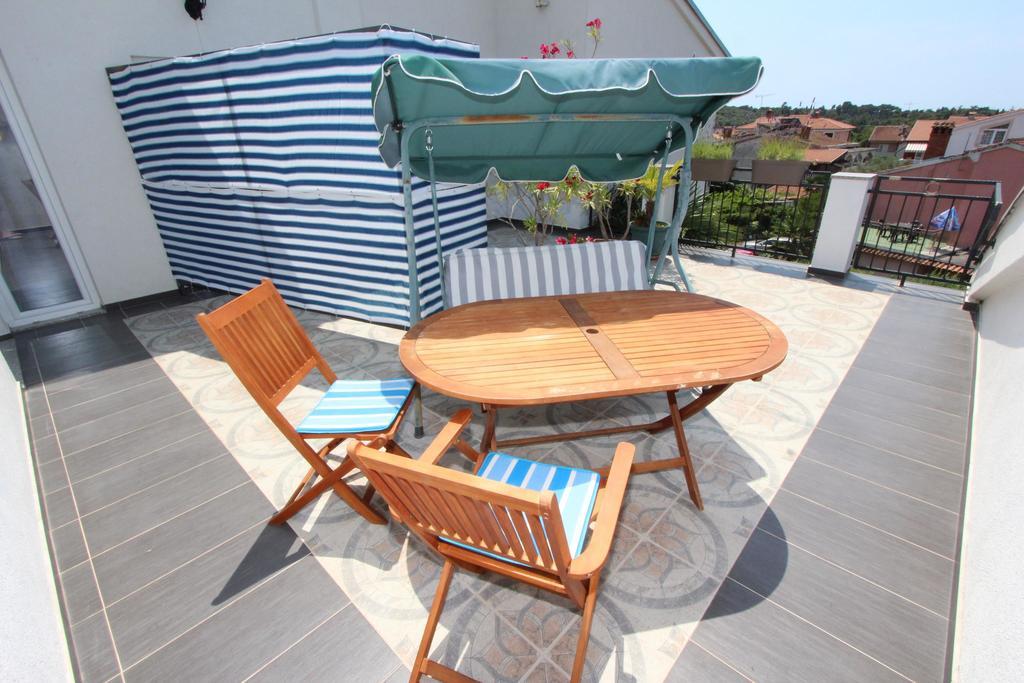 Rooms And Apartments Sally Ρόβινι Εξωτερικό φωτογραφία