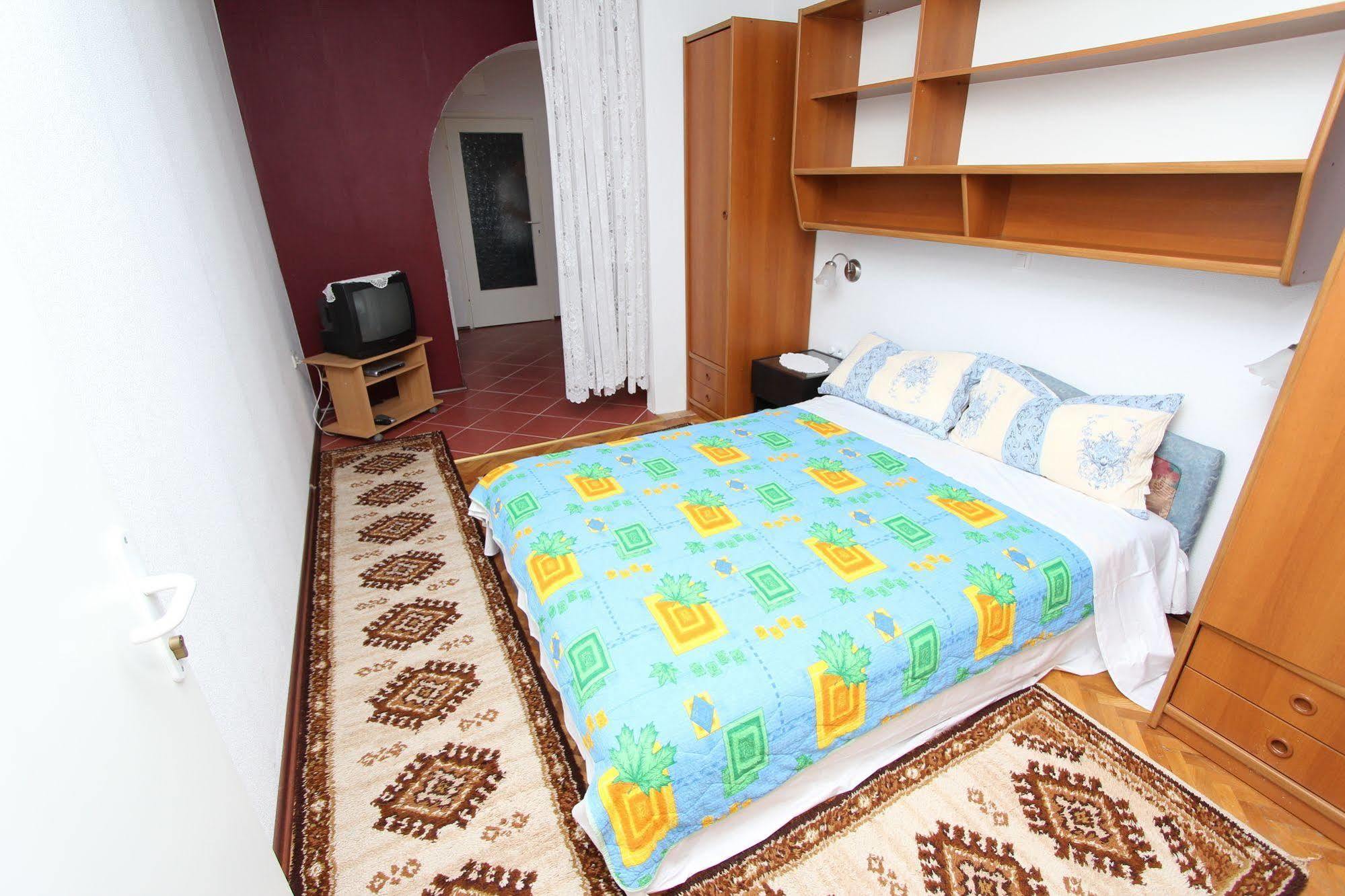 Rooms And Apartments Sally Ρόβινι Εξωτερικό φωτογραφία