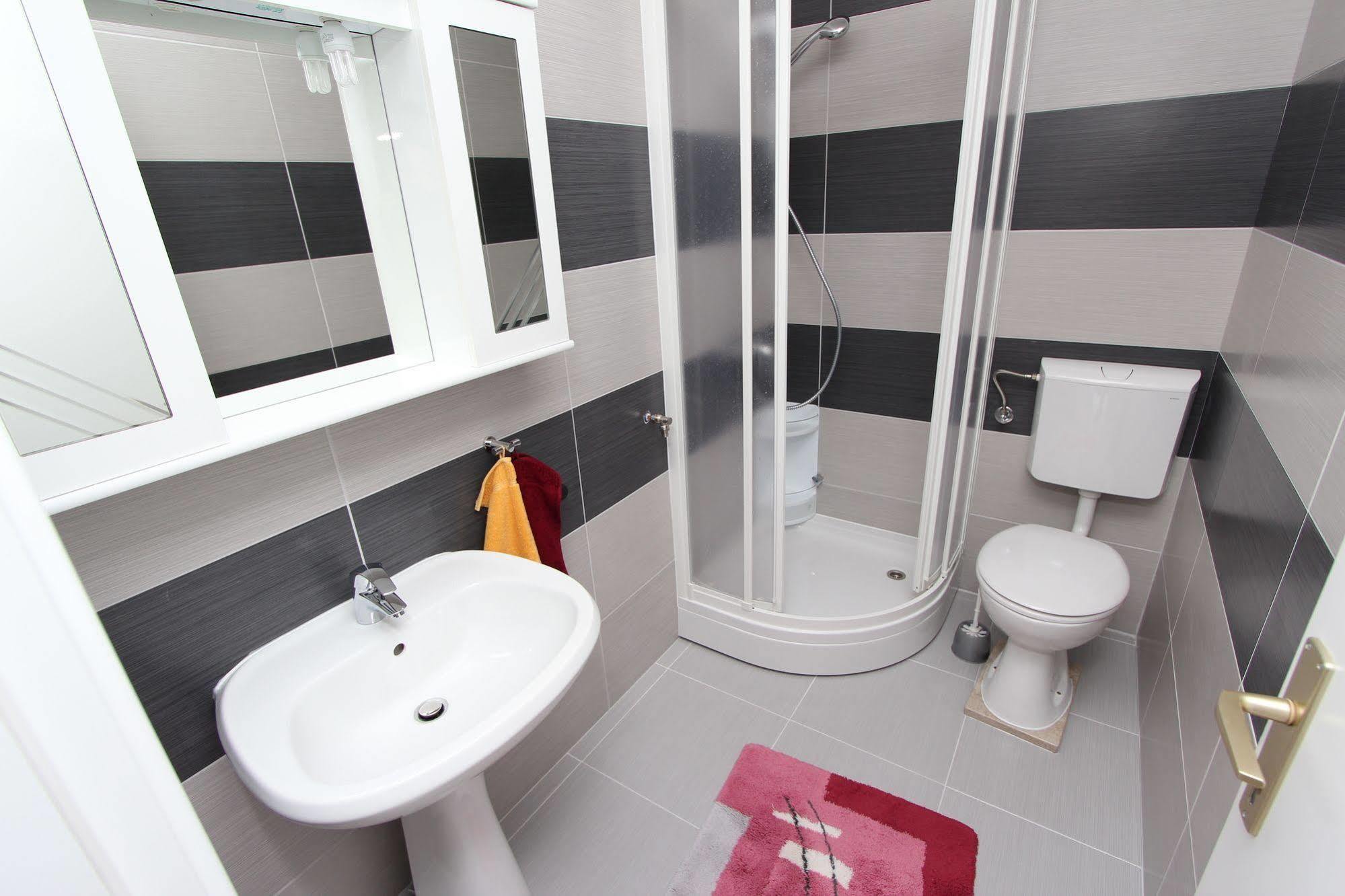 Rooms And Apartments Sally Ρόβινι Εξωτερικό φωτογραφία