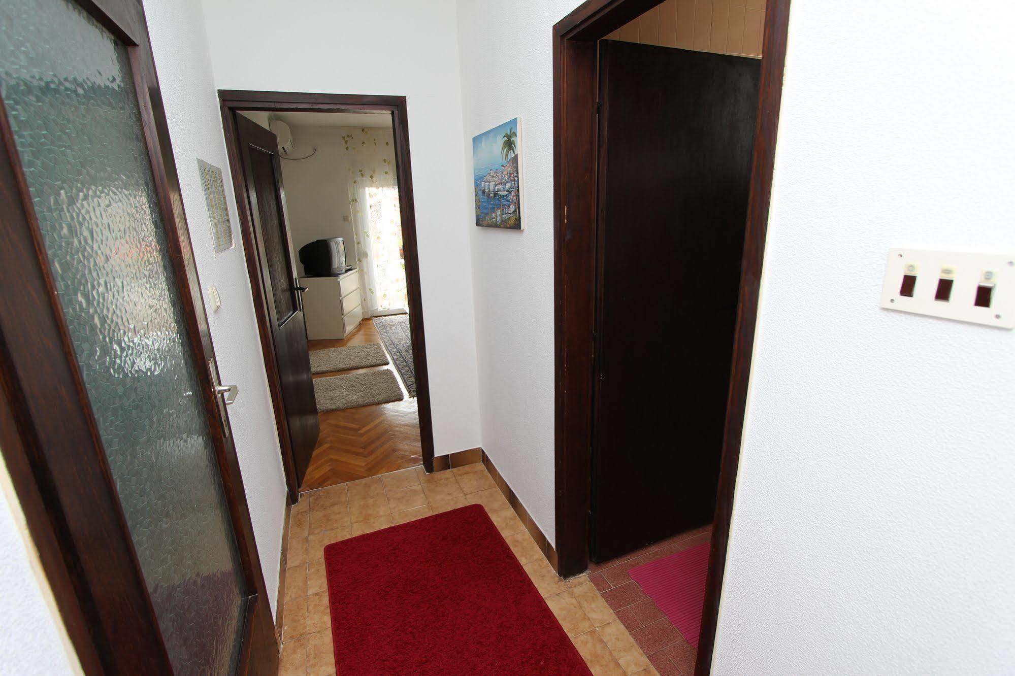 Rooms And Apartments Sally Ρόβινι Εξωτερικό φωτογραφία