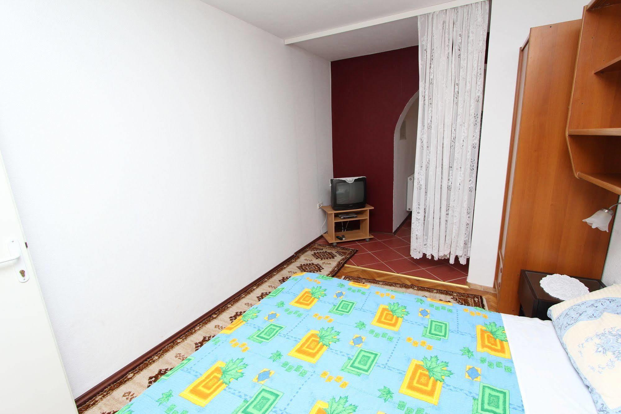 Rooms And Apartments Sally Ρόβινι Εξωτερικό φωτογραφία